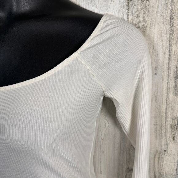 Reformation Ribbed Tee L | Ivory Long Sleeve | Tencel Blend | MSRP $68 - Picture 5 of 8